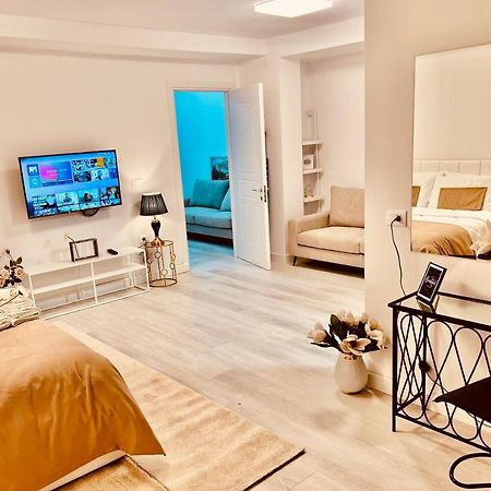 Leo'S Apartments Tirana Garden View Agim Kadrimi Exterior foto
